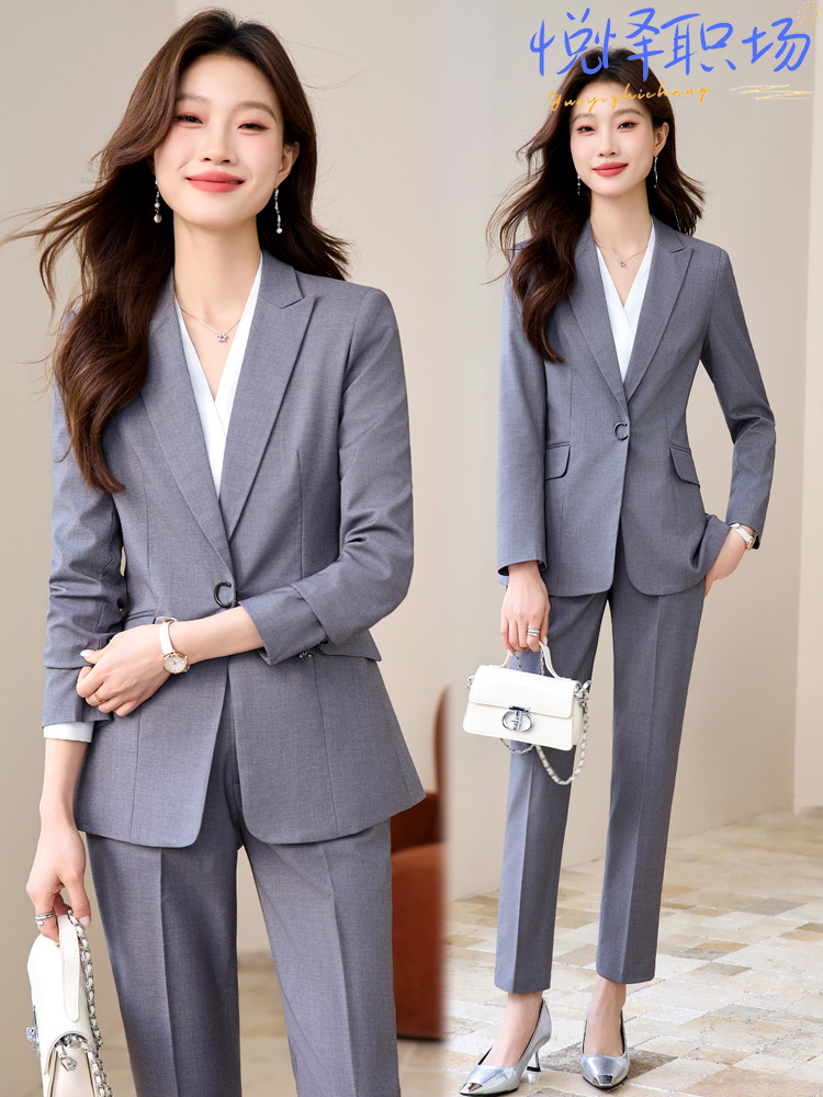 High End Women'S Formal Wear - Completo da Donna: Abbigliamento Professionale dall'Aura