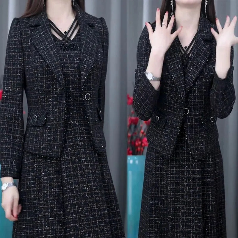 Women Formal Wear Set - Completi da donna di mezza età