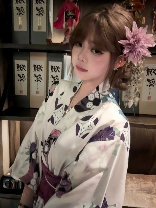 Women'S Formal Traditional Wear - Kimono Tradizionale Viola per Donne, Abbigliamento