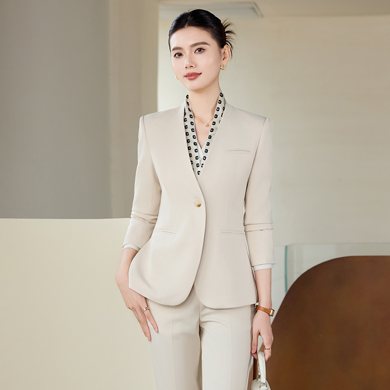 Tailleur pantalone formali da  - Women Formal Wear Interview recensione e prezzo