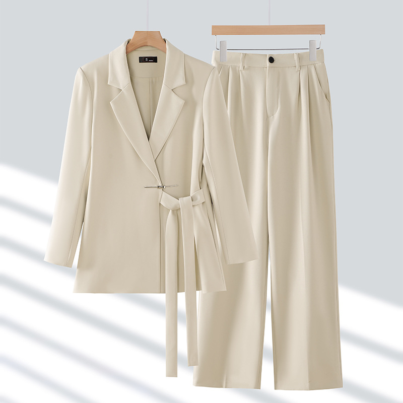 Set completo di fascia alta pe - High End Women'S Formal Wear recensione e prezzo