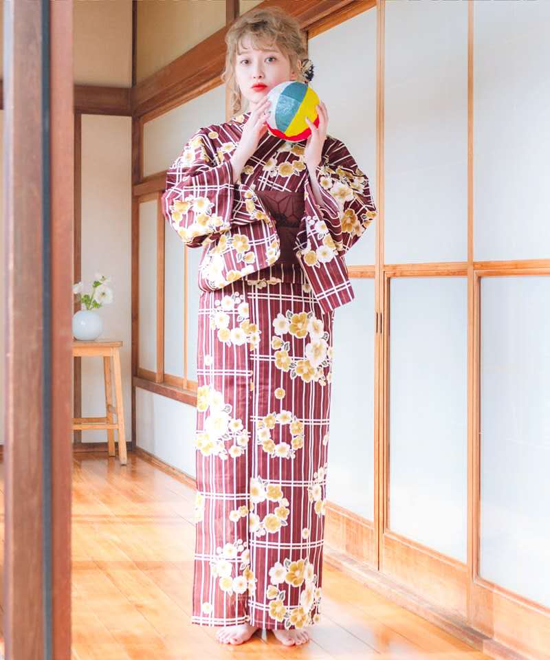 Kimono/Yukata Tradizionale Gia - Women'S Formal Traditional Wear recensione e prezzo