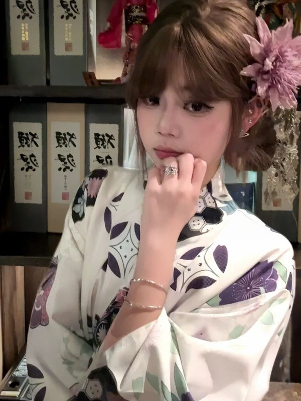 Kimono Tradizionale Viola per  - Women'S Formal Traditional Wear recensione e prezzo